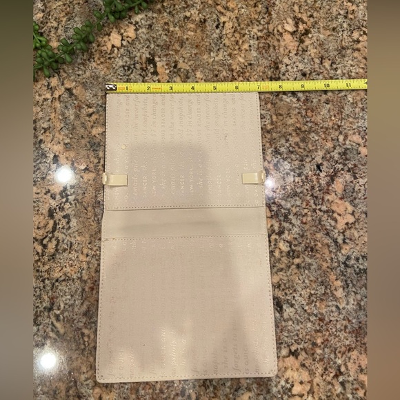Kate Spade RARE Charm Nook Cover - Picture 7 of 9
